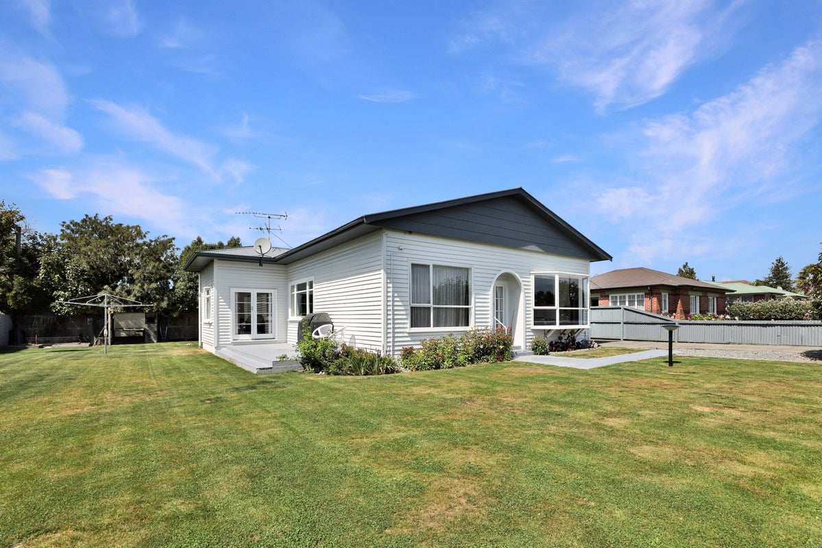 24 James Street, Allenton, Ashburton - Carousel 1