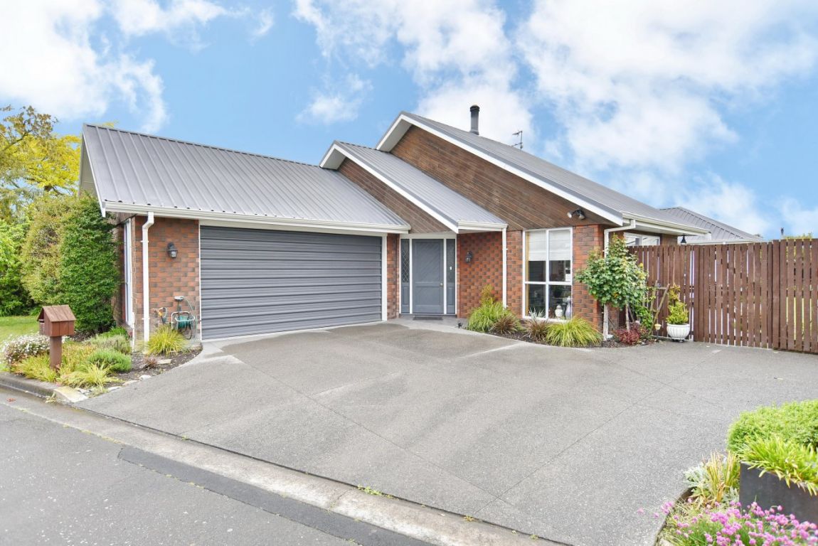 15 Autumn Place, Mairehau, Christchurch - Carousel 1