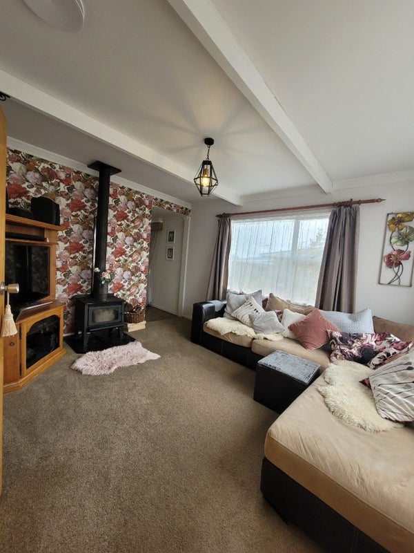 14 Saxton Road, Upper Vogeltown, New Plymouth - Carousel 2