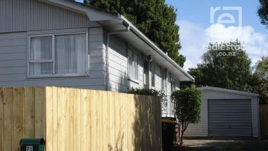 75 Casuarina Road, Half Moon Bay, Auckland - Carousel 1