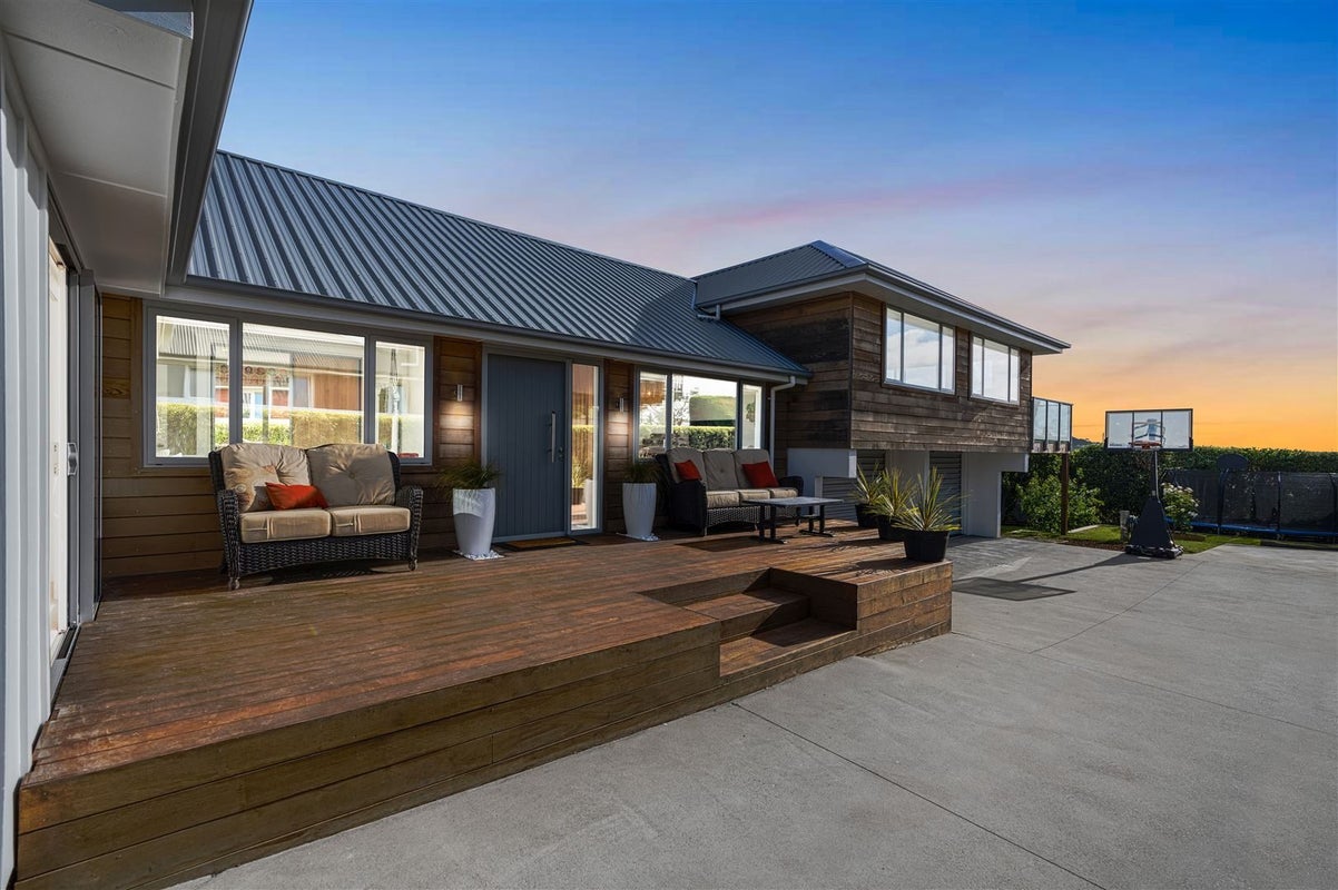126 Huntsbury Avenue, Huntsbury, Christchurch - Carousel 1