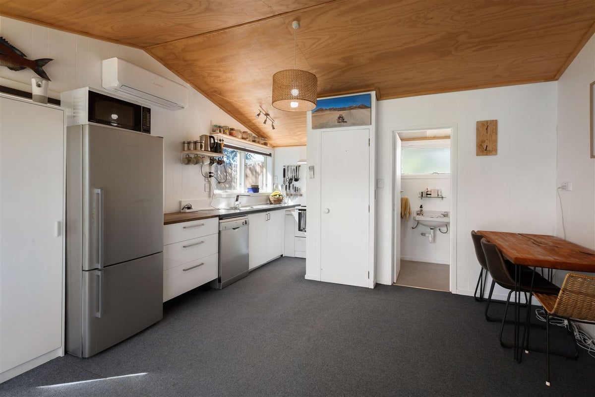 16B Athenree Road, Athenree, Katikati - Carousel 2