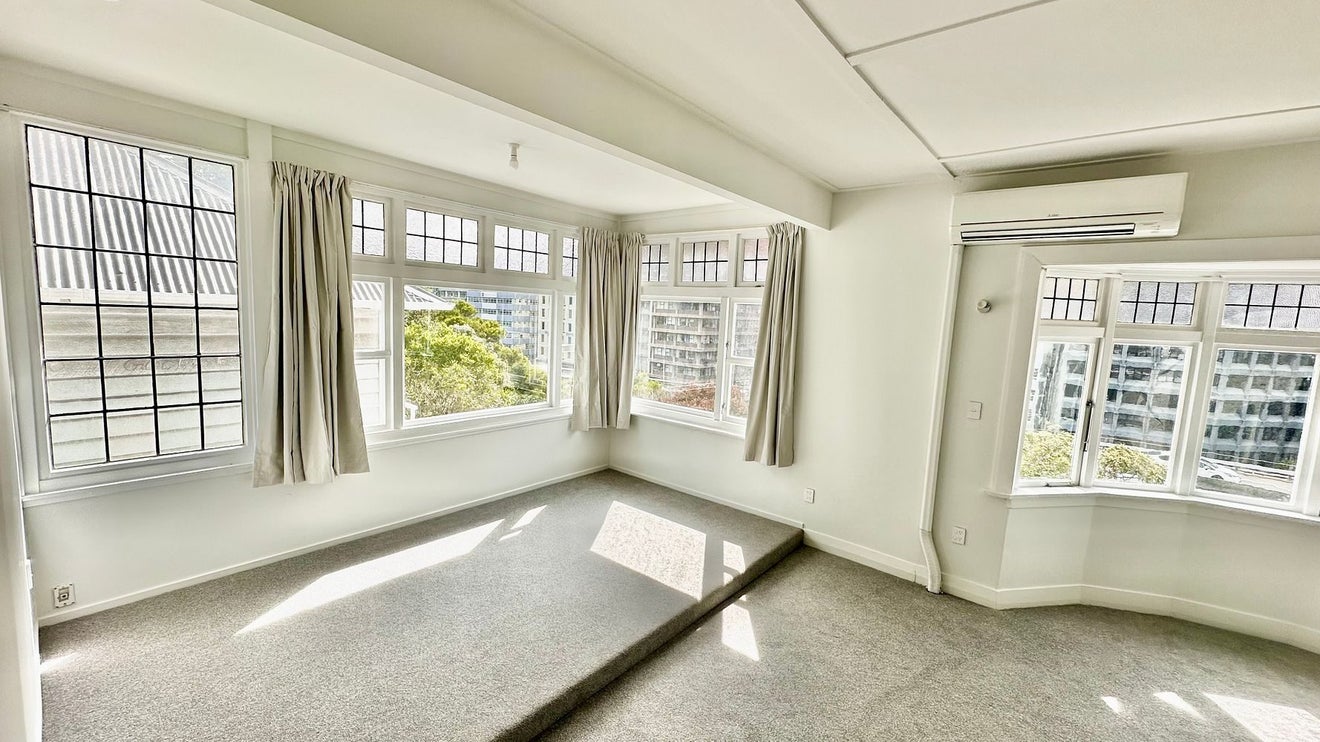 21 Clifton Terrace, Kelburn, Wellington - Carousel 13