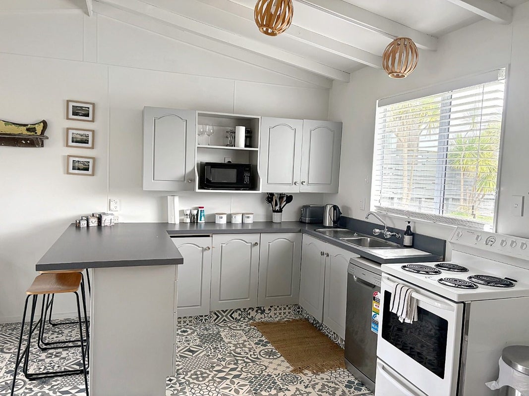 4 Dawick Street, Foxton Beach, Foxton - Carousel 2