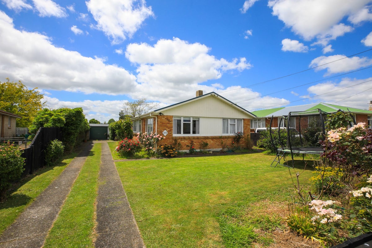 1170 Hazelmere Crescent, Te Awamutu, Te Awamutu - Carousel 2