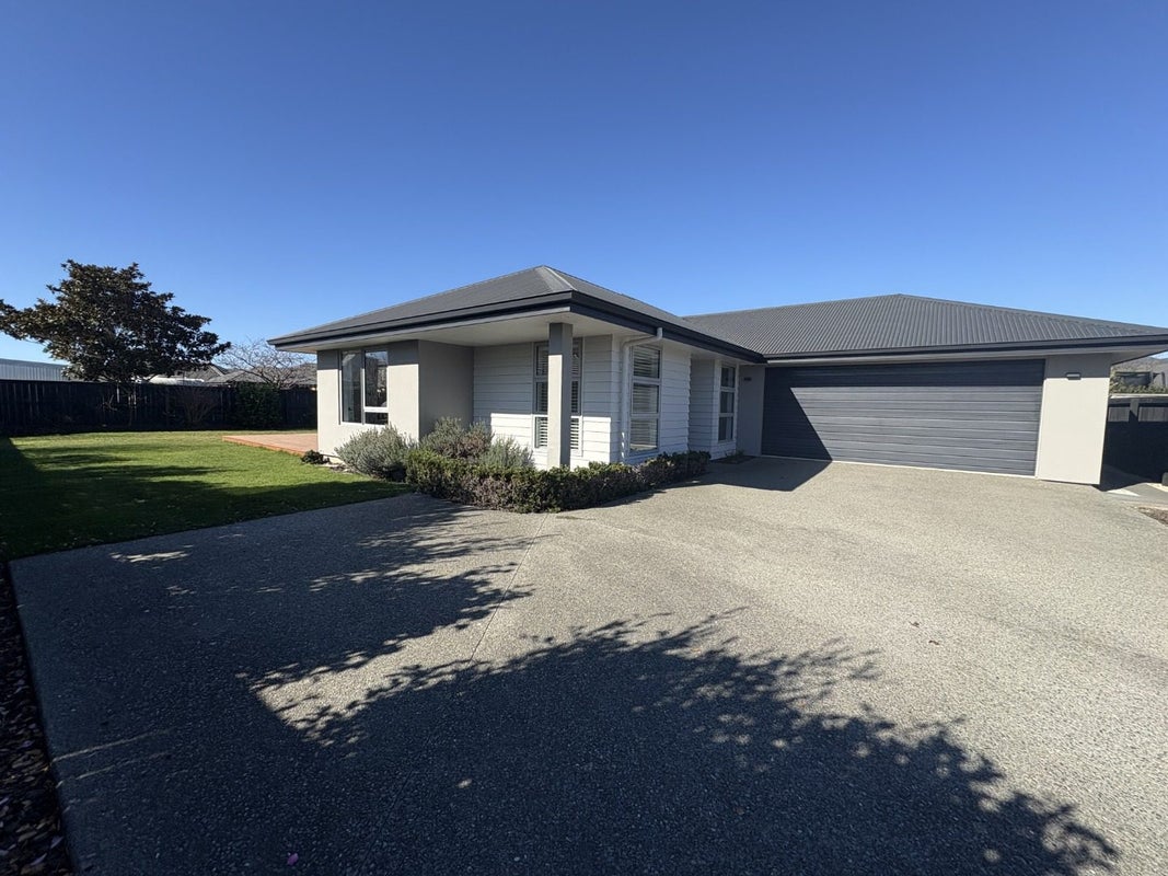 13 Mary Newton Place, Brightwater - Carousel 1