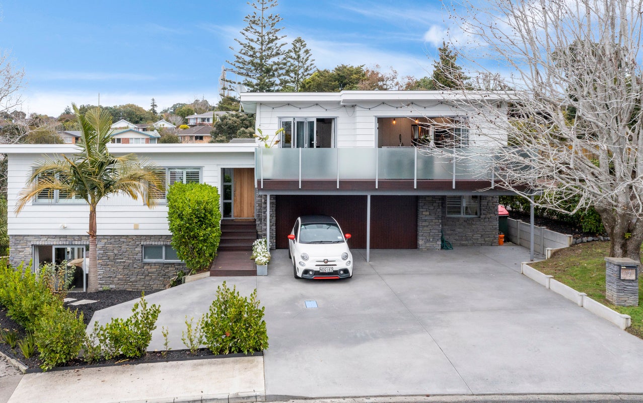 13 Tanglewood Place, Cockle Bay, Auckland - Carousel 1
