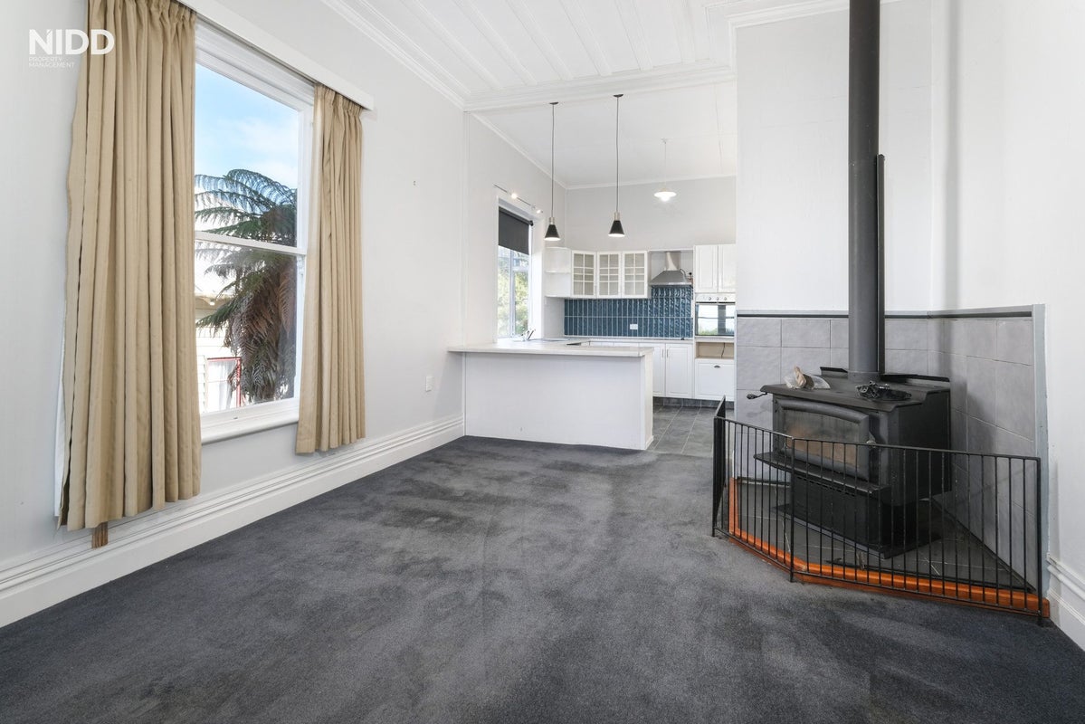 10 Whitby Street, Mornington, Dunedin - Carousel 2