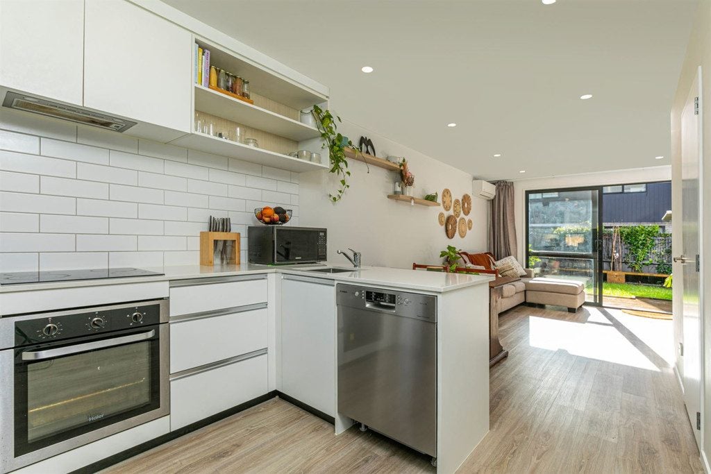 56 Ivy Nola Way, Henderson, Auckland - Carousel 1