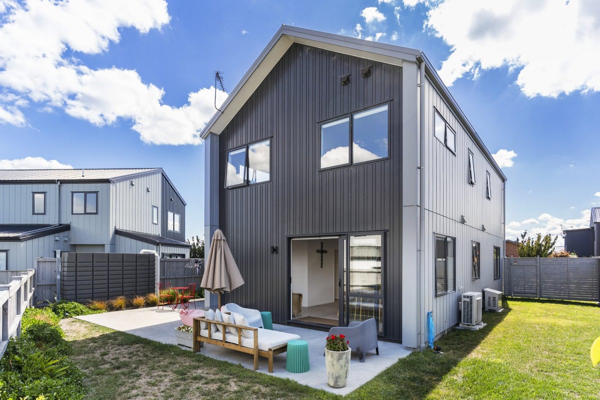 42 Port Way, Rosehill, Papakura - Carousel 17