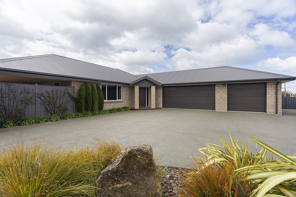 3B Weston Road, Holmes Hill, Oamaru - Carousel 1