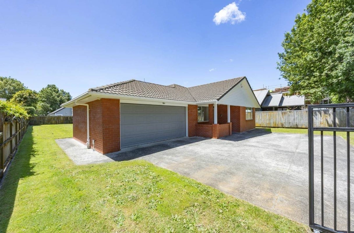 15 Acorn Street, Royal Oak, Auckland - Carousel 2