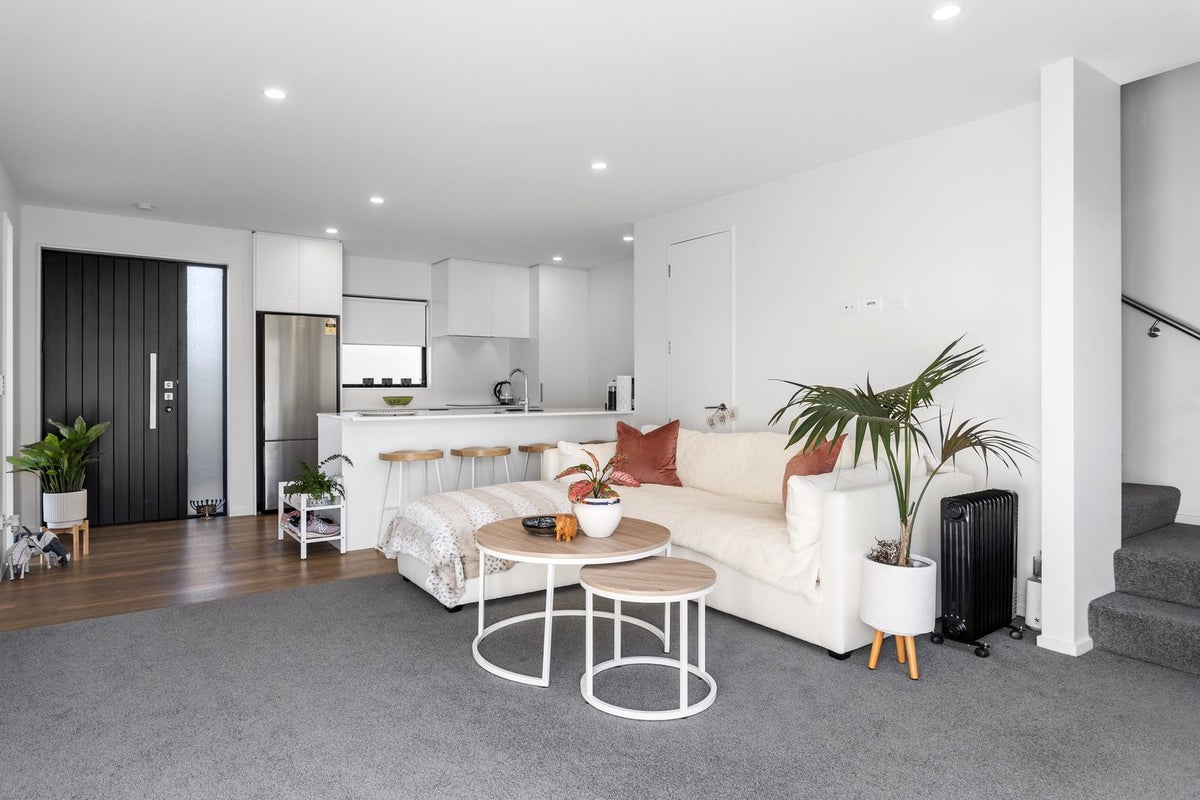 5/233 Edgeware Road, Edgeware, Christchurch - Carousel 12