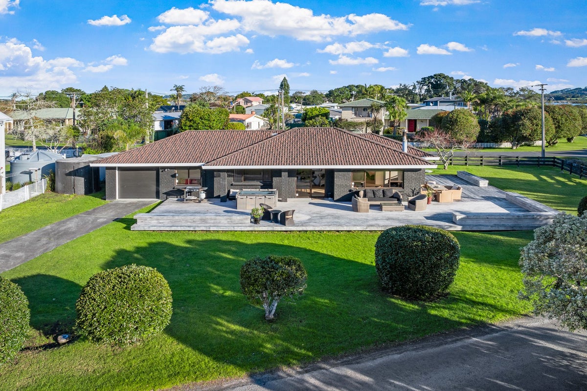 2 Dunbar Road, Warkworth - Carousel 2