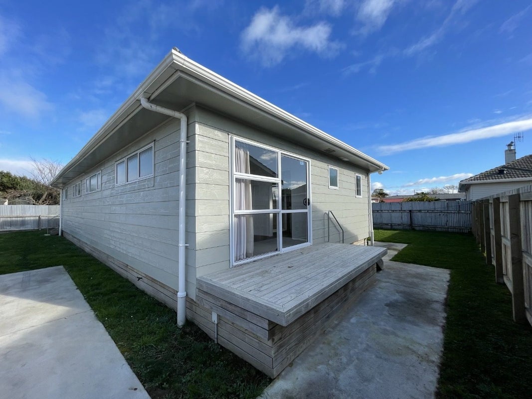 19A Wordsworth Crescent, Maraenui, Napier - Carousel 14