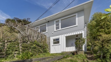 12 Pimble Avenue, Karori, Wellington - Carousel 1