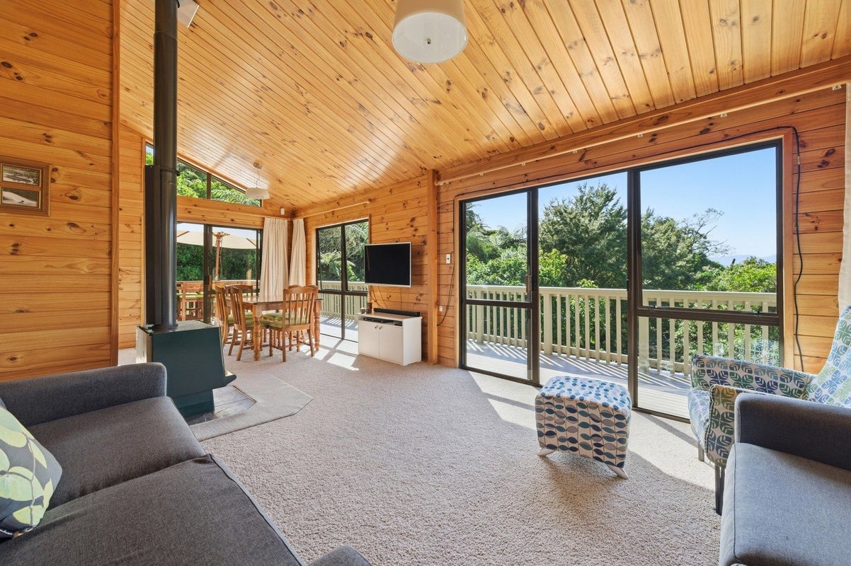 26 Summit Road, Rotorua - Carousel 1