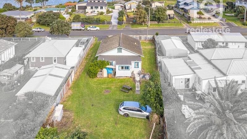 22 Tregenna Street, Castlecliff, Whanganui - Carousel 1