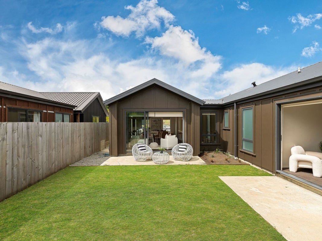 15 Peterley Road, Lower Shotover, Queenstown - Carousel 26