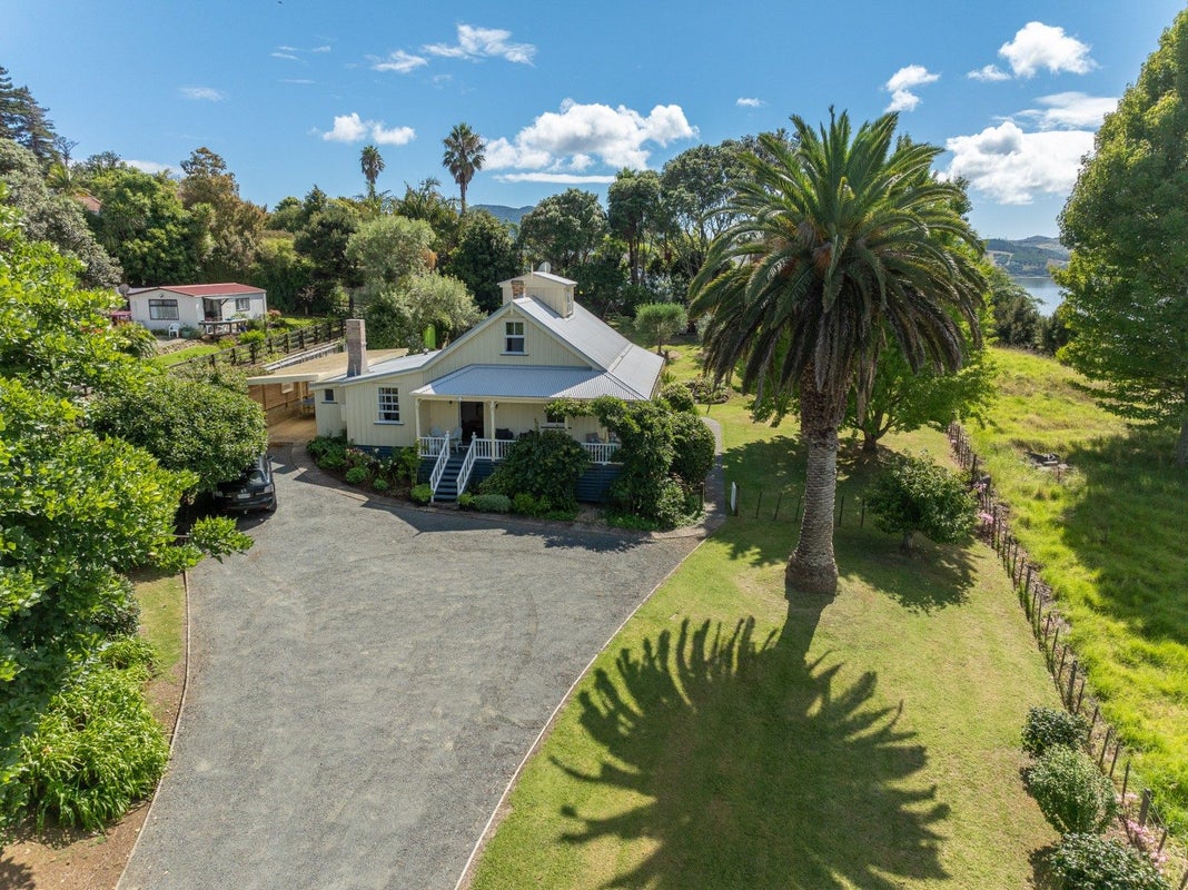2 Tasman Street, Mangonui, Mangonui - Carousel 2