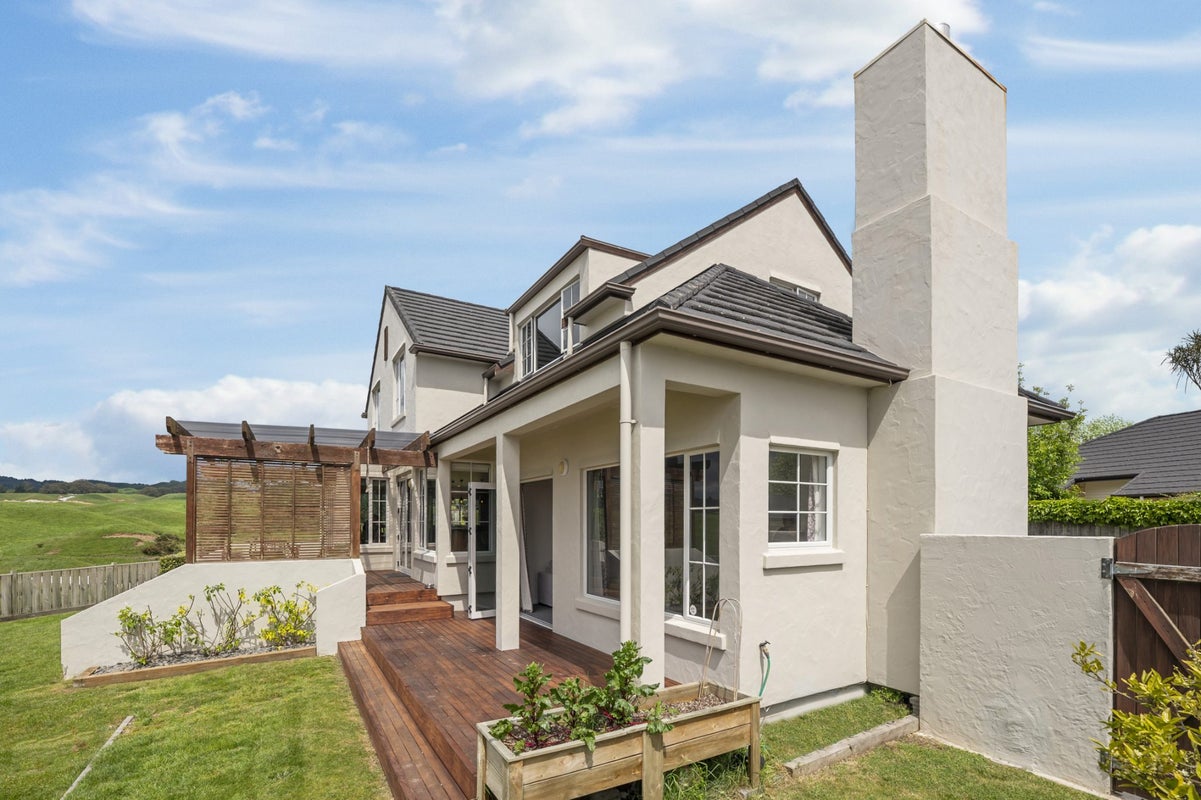 23 Hayward Rise, Owhata, Rotorua - Carousel 2