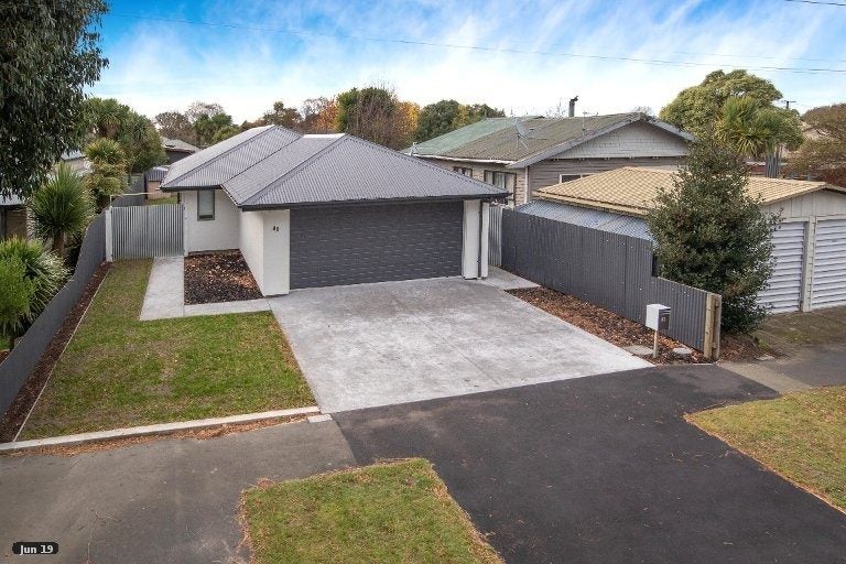 41 Ascot Avenue, North New Brighton, Christchurch - Carousel 1