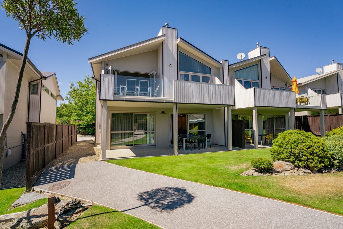 4/146 Anderson Road, Wanaka, Wanaka - Carousel 1