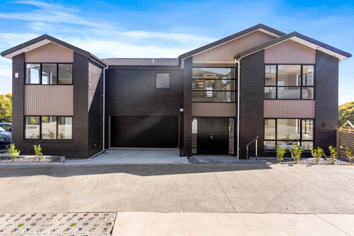 1 Pae Lane, Flat Bush, Auckland - Carousel 1