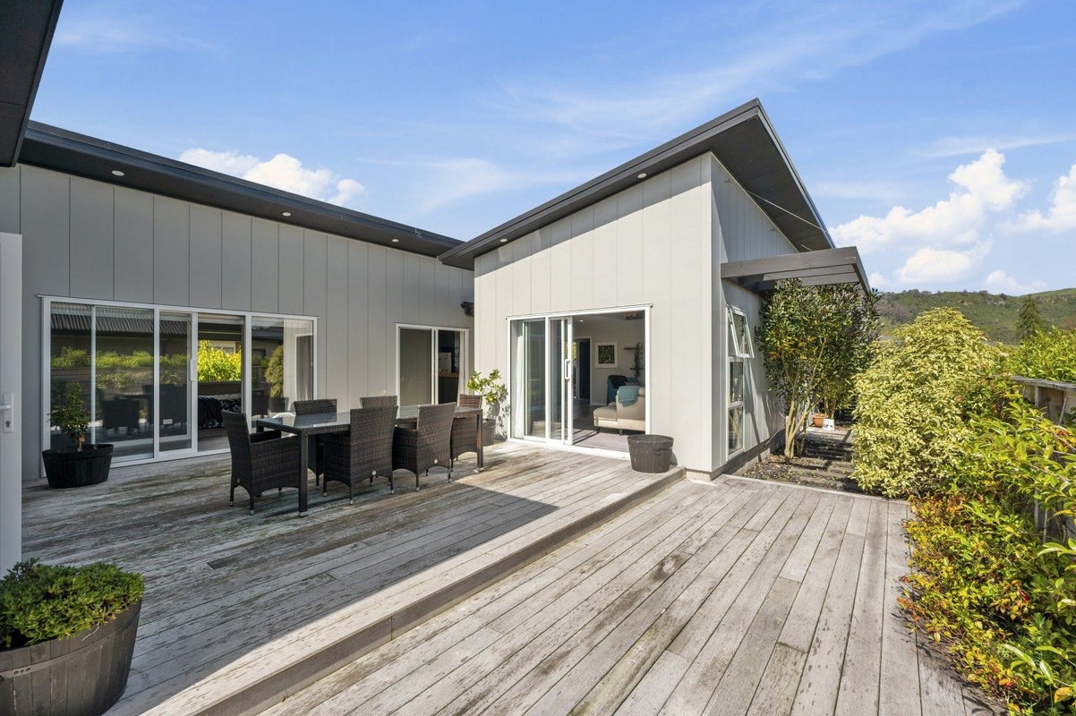 18 Lakemere Way, Kinloch, Taupo - Carousel 22