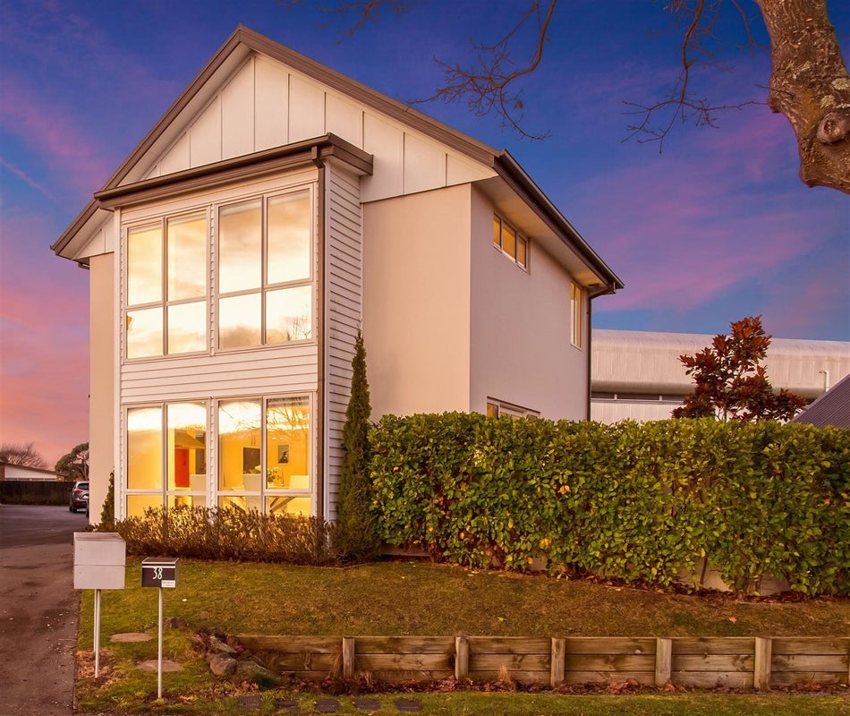 38 John Campbell Crescent, Hillmorton, Christchurch - Carousel 1