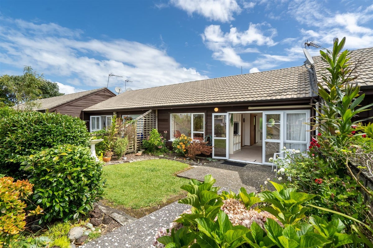 15/6 Puriri Street, Takapuna, Auckland - Carousel 1