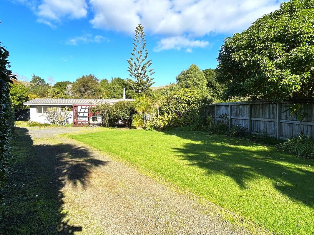 57 Marlin Place, Whiritoa, Waihi - Carousel 1