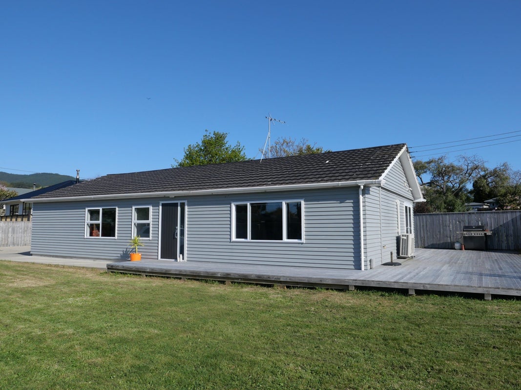 2 Fincham Road, Raumati Beach, Paraparaumu - Carousel 2