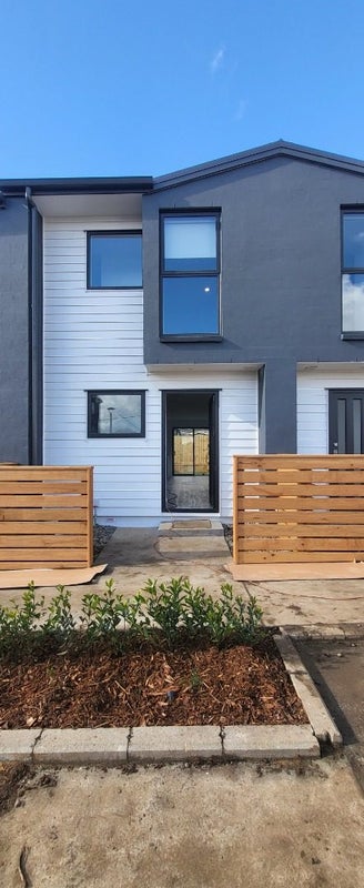 9/5 Dublin Street, Saint Marys Bay, Auckland - Carousel 1