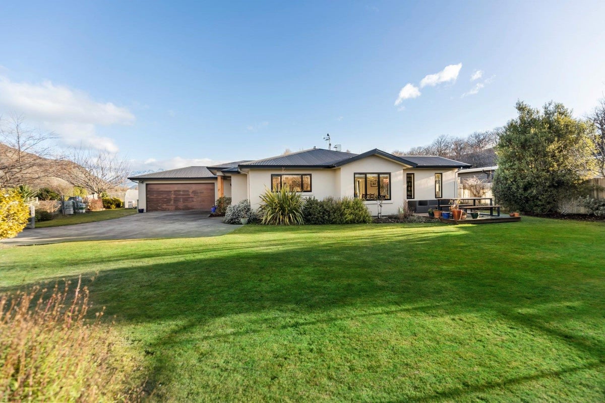 49 Sylvan Street, Lake Hayes, Queenstown - Carousel 1