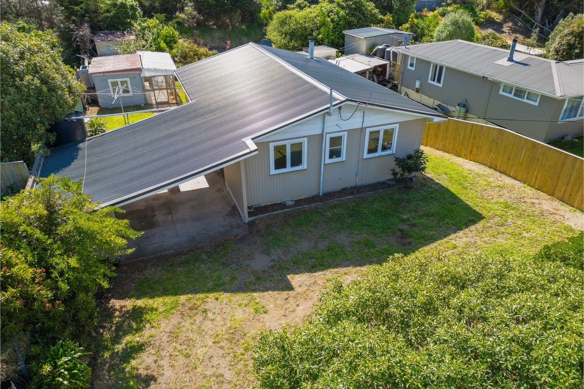 13 Dixie Street, Te Horo Beach - Carousel 2