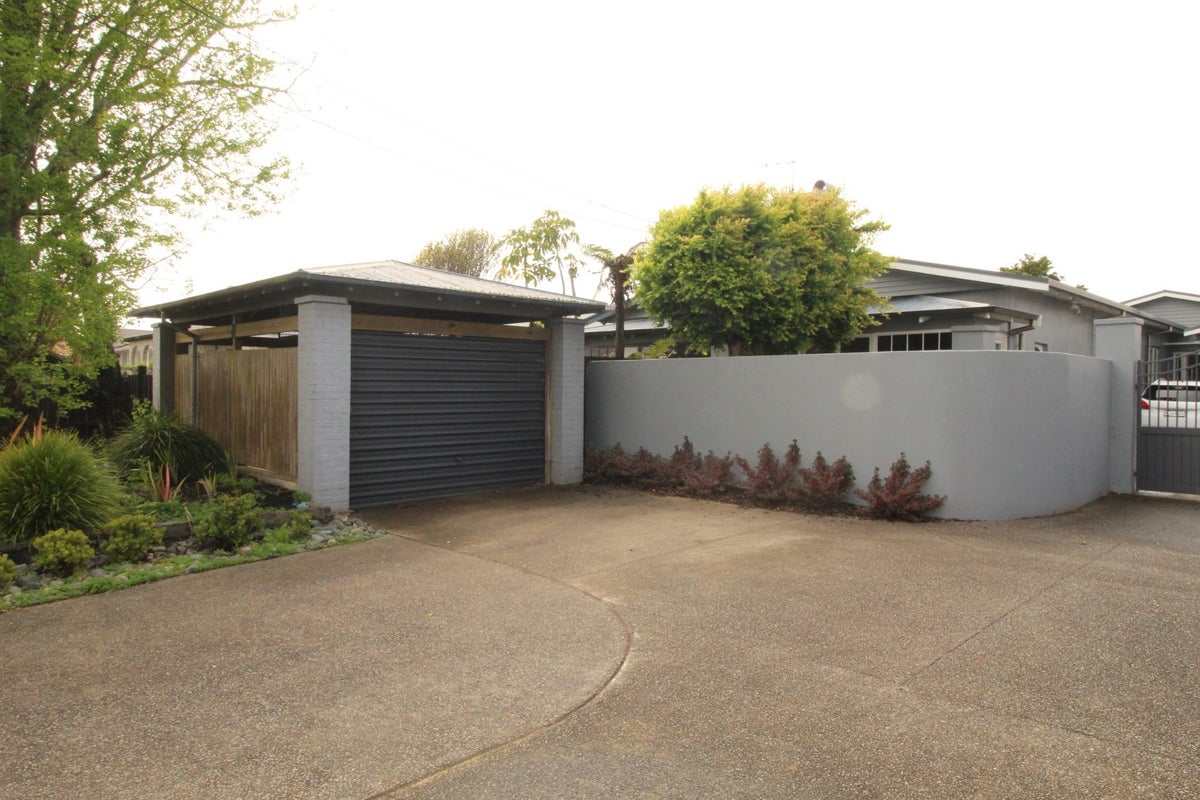 414 Mount Albert Road, Mount Roskill, Auckland - Carousel 2