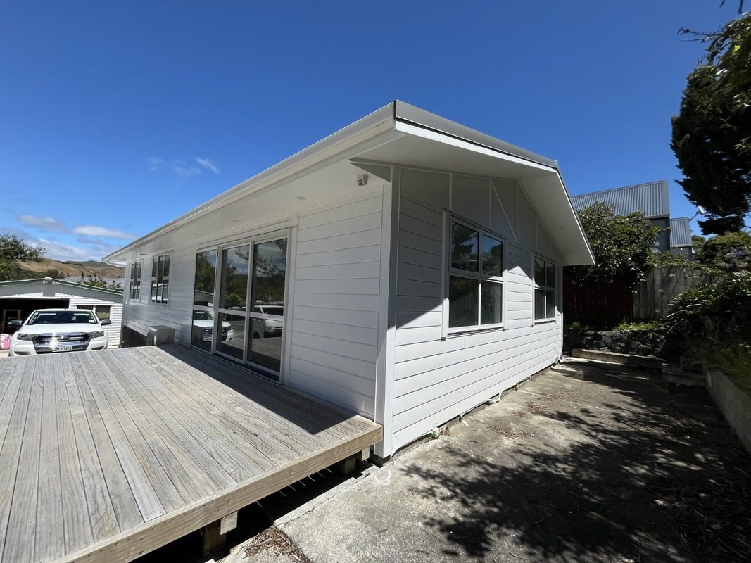 54 Desert Gold Street, Ascot Park, Porirua - Carousel 1