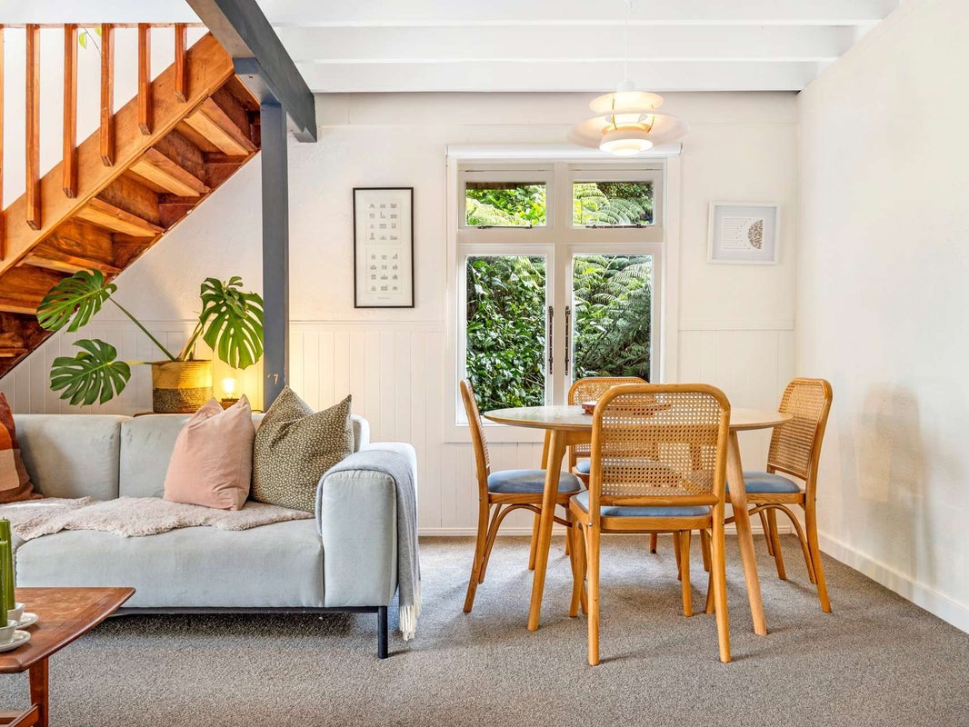 33 Tainui Road, Titirangi, Auckland - Carousel 2