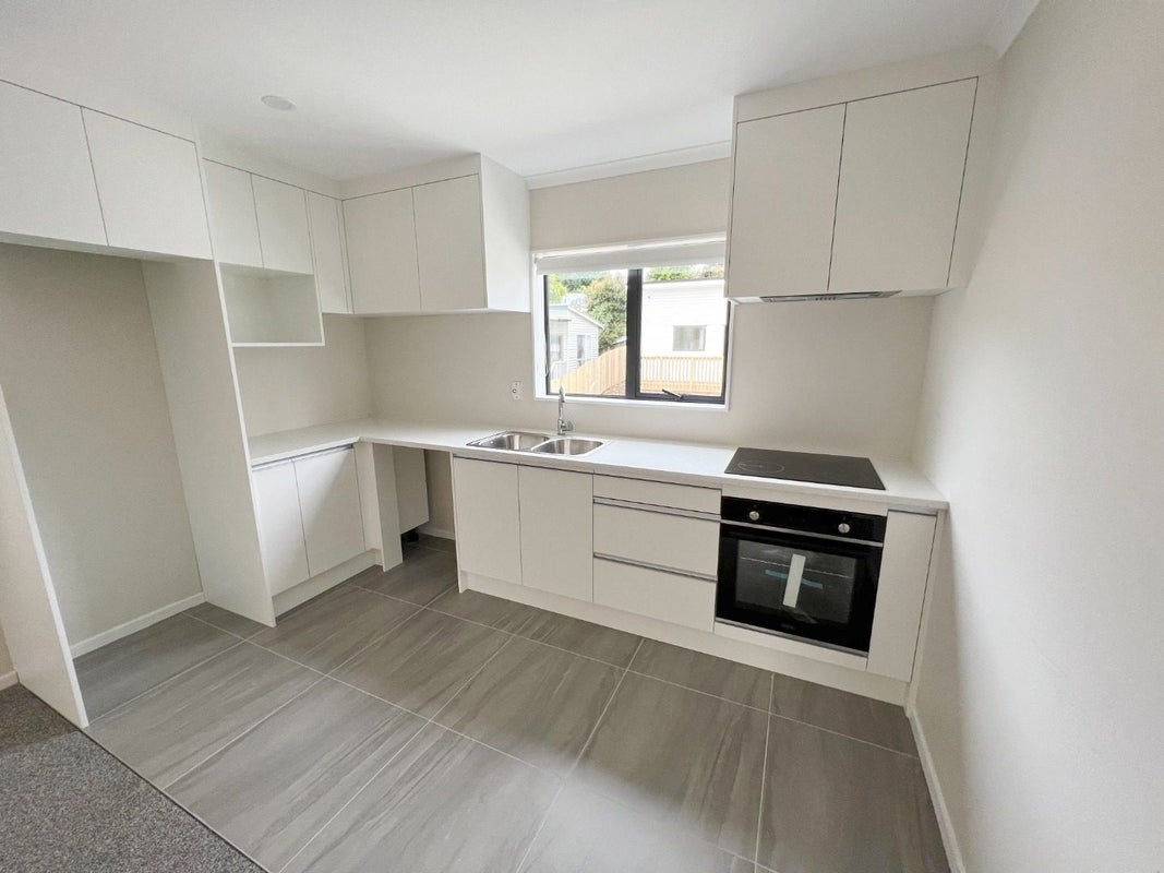 164B Edmonton Road, Te Atatū South, Auckland - Carousel 2