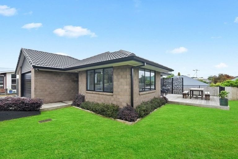 33A Matai Street, Maeroa, Hamilton - Carousel 1