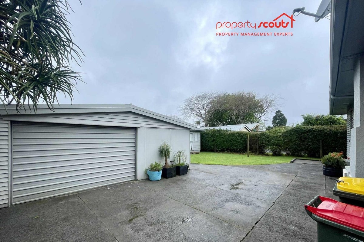 5 Barry Street, Ferndale, New Plymouth - Carousel 2