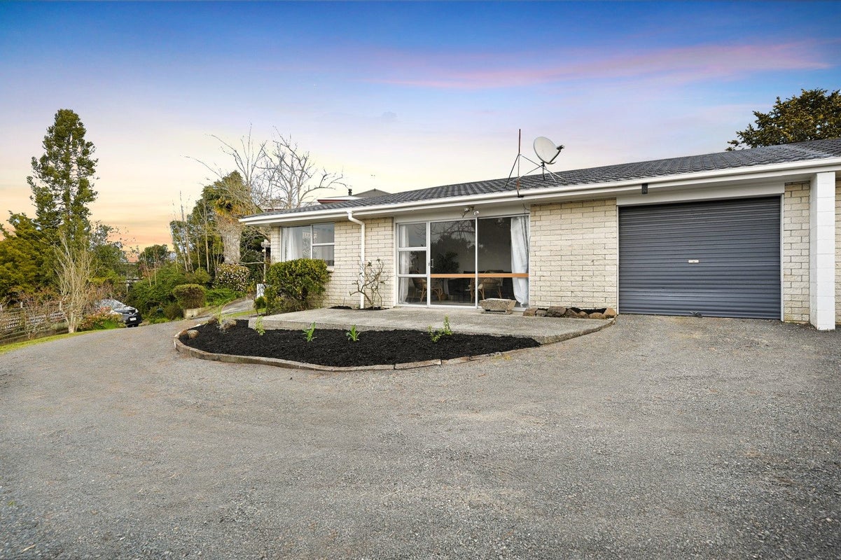 12B Hazelwood Avenue, Dinsdale, Hamilton - Carousel 1