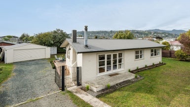 24 Otterson Street, Tahunanui, Nelson - Carousel 1