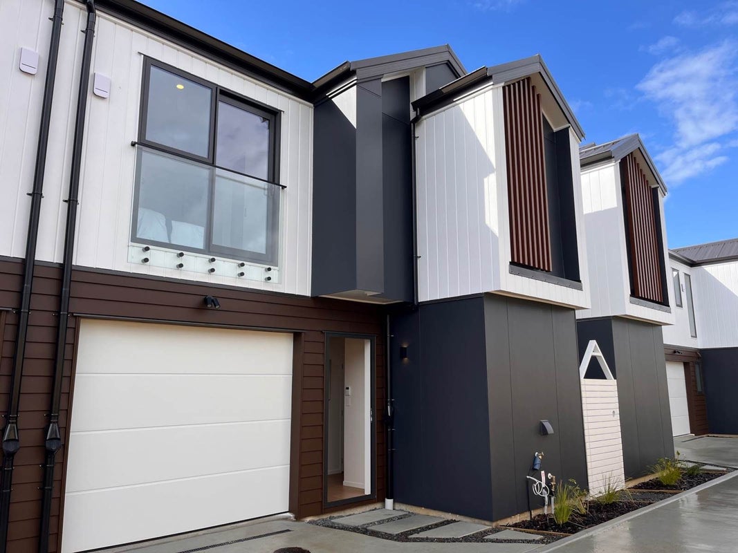 3C Patrice Place, Massey, Auckland - Carousel 1