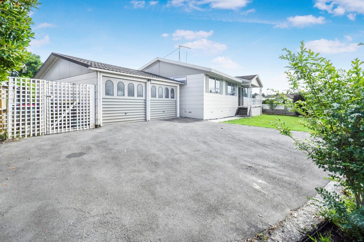 2 Carew Street, Nawton, Hamilton - Carousel 2