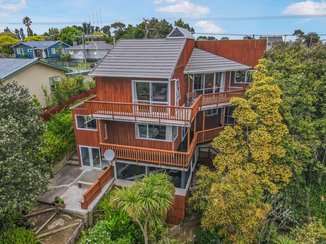 79A Portal Street, Durie Hill, Whanganui - Carousel 1