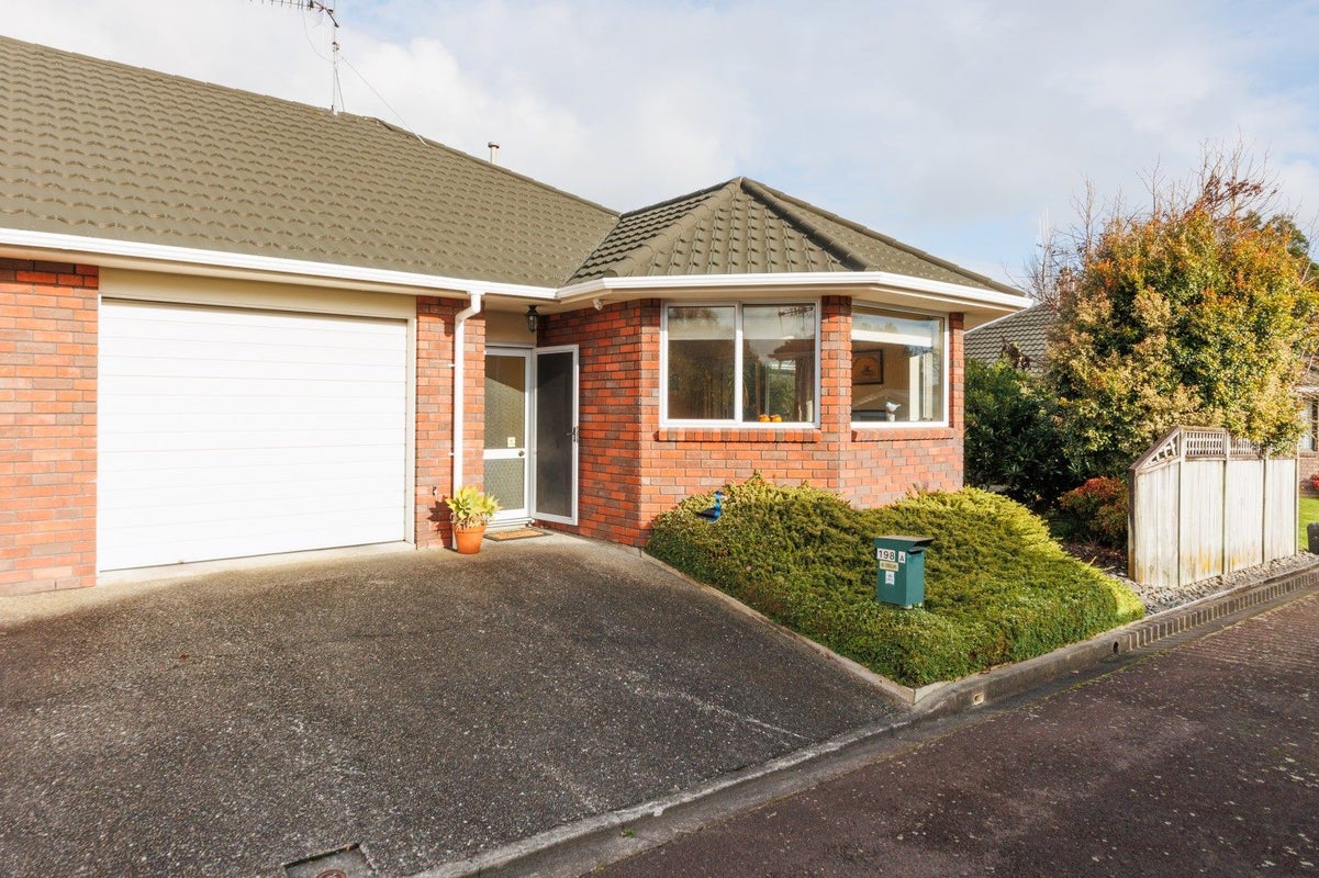 198A Vogel Street, Roslyn, Palmerston North - Carousel 10