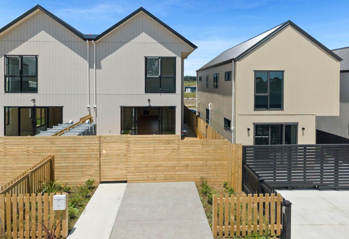 183 Henwood Road, Westgate, Auckland - Carousel 1