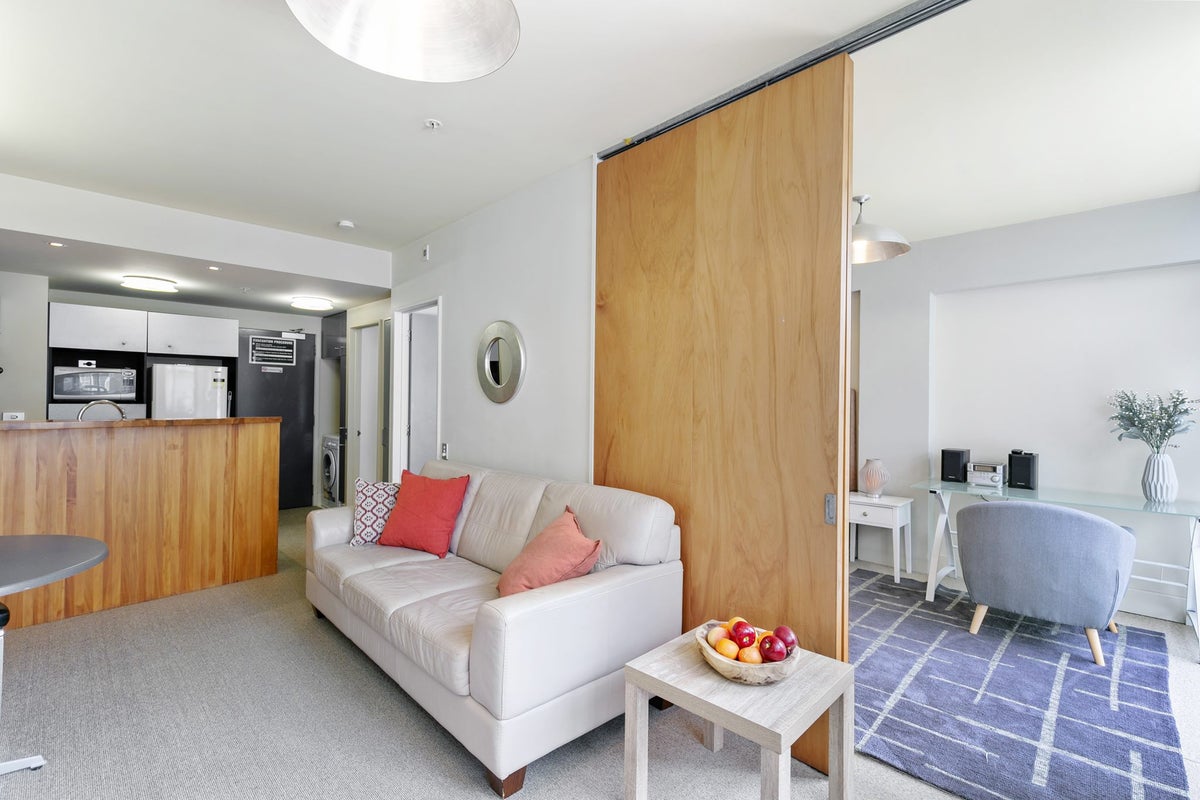 61/43 Mulgrave Street, Thorndon, Wellington - Carousel 2